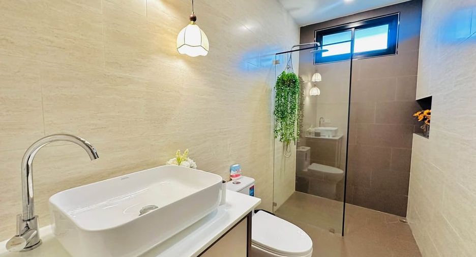 Продажа 3 спальни вилла в Банг Ламунг, Чонбури