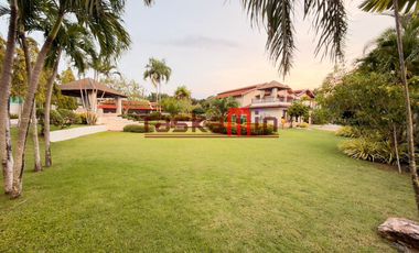 À vendre 9 chambres villa à Bang Saray, Pattaya