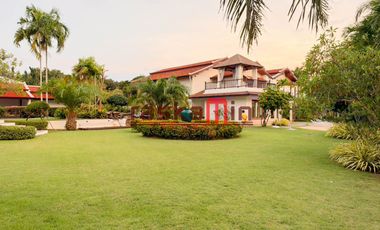 À vendre 9 chambres villa à Bang Saray, Pattaya