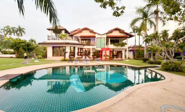 À vendre 9 chambres villa à Bang Saray, Pattaya
