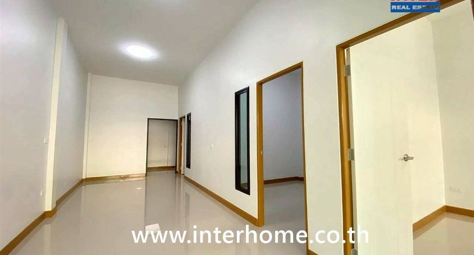 Reihenhaus zum Kauf mit 3 Zimmer in Mueang Samut Sakhon, Samut Sakhon