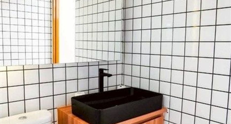 Reihenhaus zum Kauf mit 3 Zimmer in Mueang Samut Sakhon, Samut Sakhon