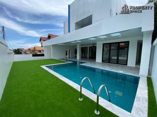 Villa en alquiler de 5 habitaciones en Bang Lamung, Chonburi
