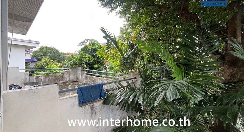 Casa en venta de 3 habitaciones en Lat Phrao, Bangkok