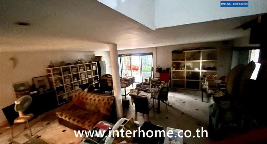 Casa en venta de 3 habitaciones en Lat Phrao, Bangkok