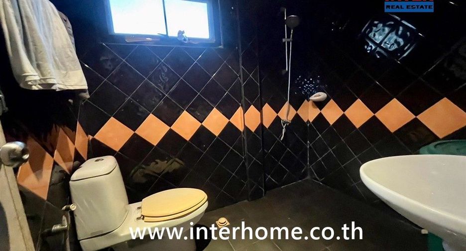 Casa en venta de 3 habitaciones en Lat Phrao, Bangkok