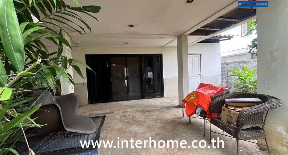 Casa en venta de 3 habitaciones en Lat Phrao, Bangkok