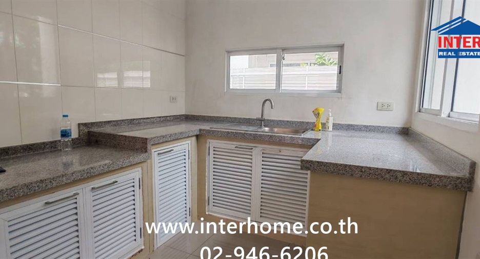 Casa en venta de 3 habitaciones en Mueang Pathum Thani, Pathum Thani