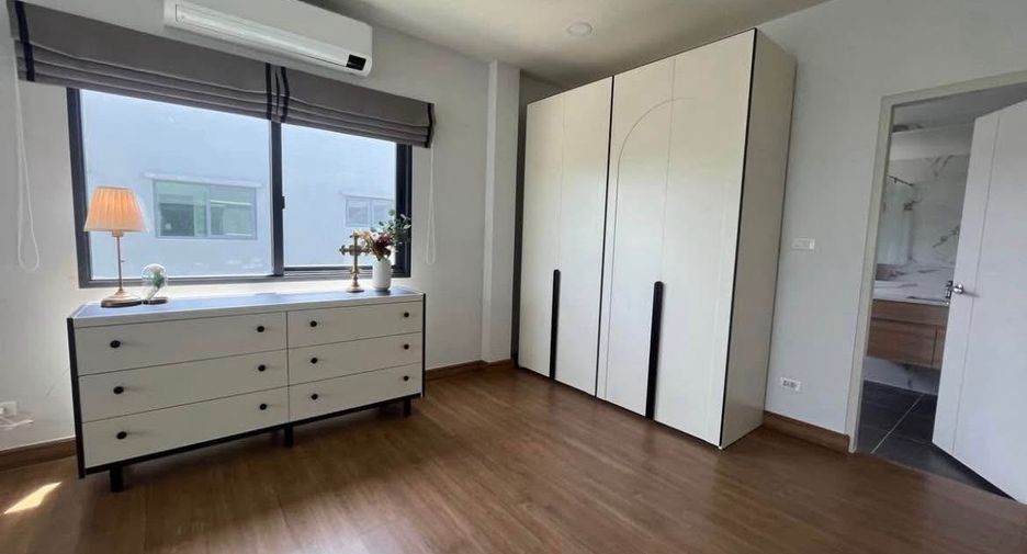 For rent 4 bedrooms house in Bang Phli, Samut Prakan