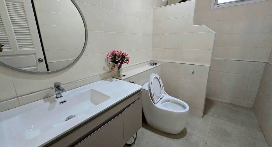 Casa en venta de 3 habitaciones en Bang Lamung, Chonburi