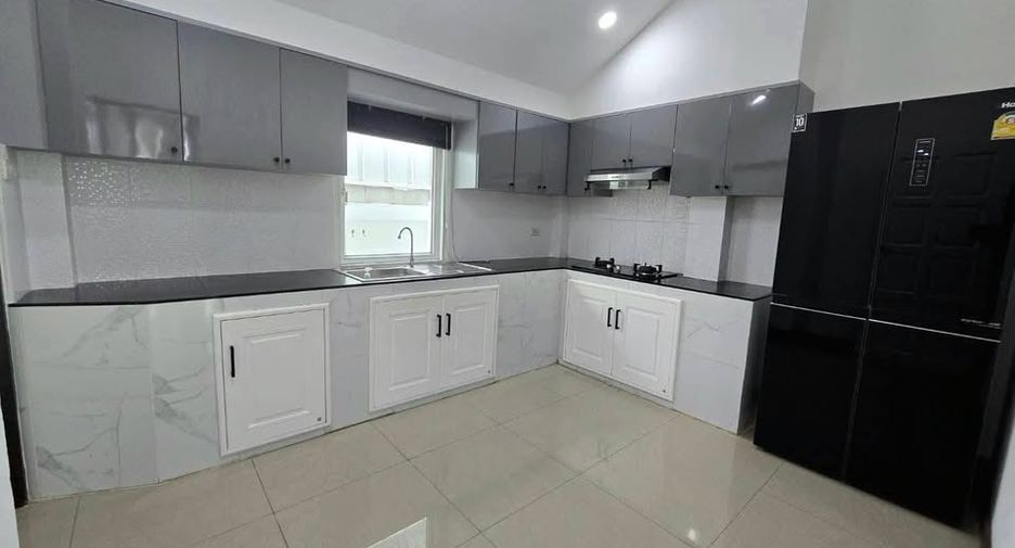 Casa en venta de 3 habitaciones en Bang Lamung, Chonburi