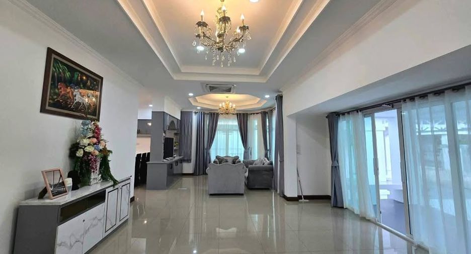 Casa en venta de 3 habitaciones en Bang Lamung, Chonburi