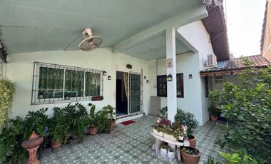Продажа 3 спальни дом в Банг Капи, Бангкок