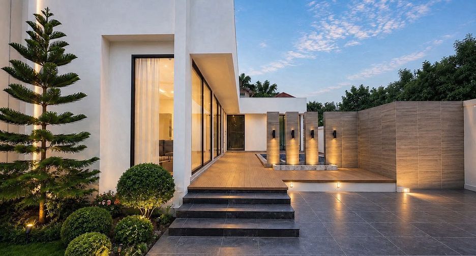 À louer 3 chambres condo à Ban Bueng, Chonburi