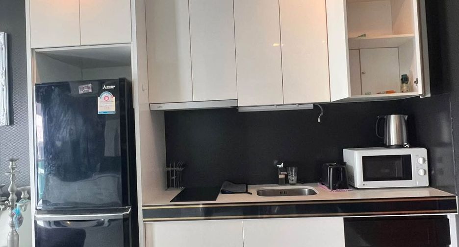 For rent 2 bedrooms condo in Bang Lamung, Chonburi