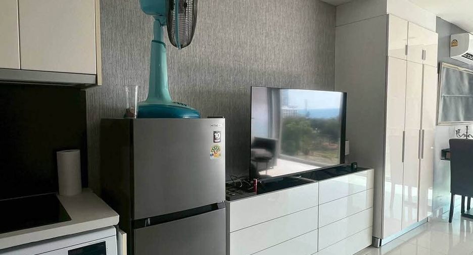 For rent 2 bedrooms condo in Bang Lamung, Chonburi