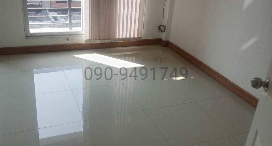 For rent 2 ベッドルーム townhouse in Min Buri, Bangkok