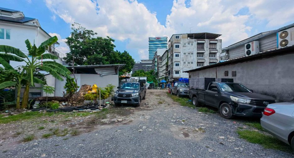 For sale land in Bang Sue, Bangkok