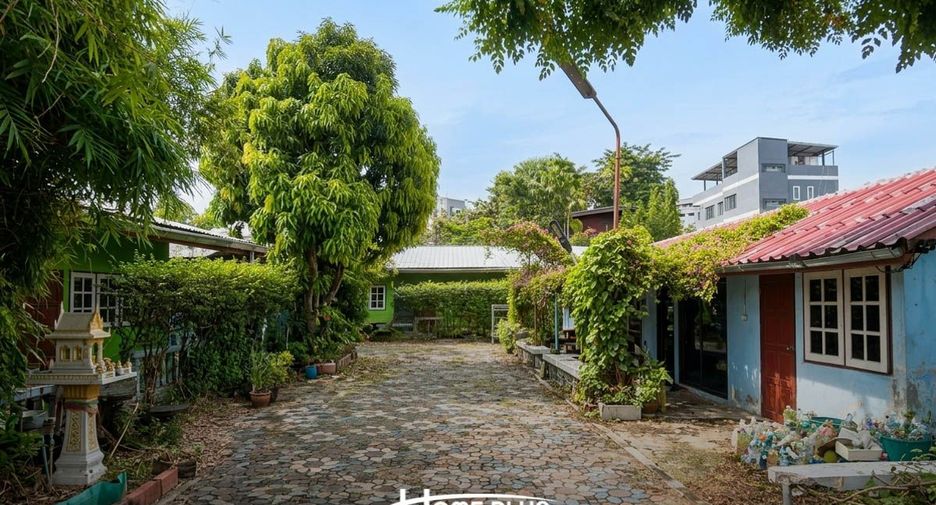 For sale land in Bangkok Noi, Bangkok