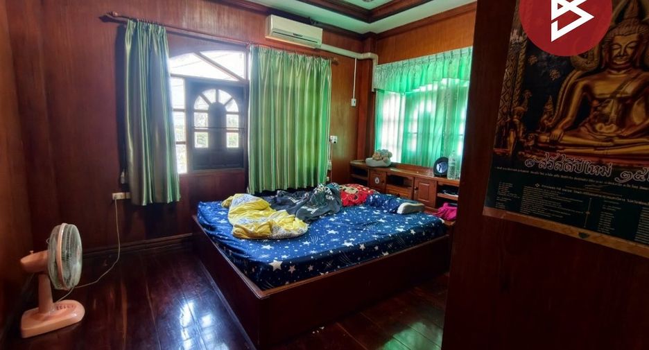 For sale 3 bedrooms house in Wiset Chai Chan, Ang Thong