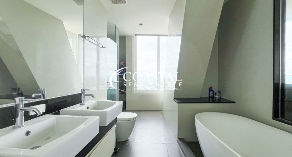 For rent and for sale 4 bedrooms condo in Na Jomtien, Pattaya