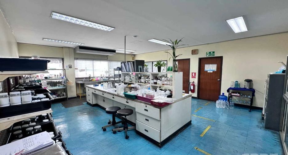 Local comercial en venta en Mueang Samut Prakan, Samut Prakan