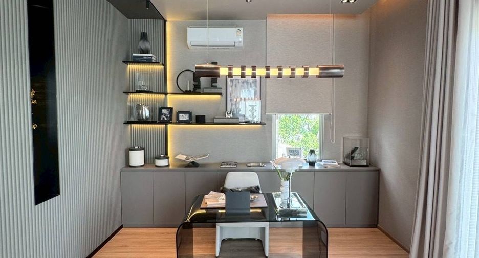 For rent 4 ベッドルーム house in Saphan Sung, Bangkok