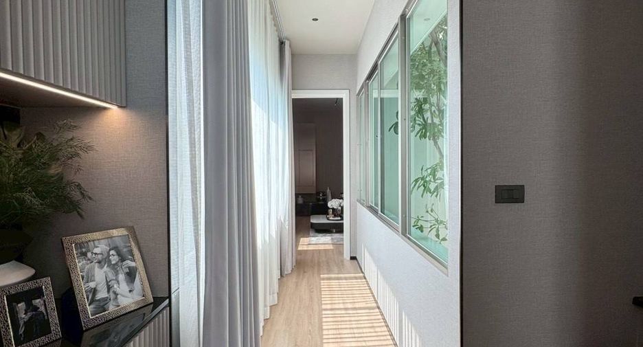 For rent 4 ベッドルーム house in Saphan Sung, Bangkok