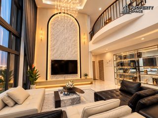 Villa en alquiler de 6 habitaciones en Bang Lamung, Chonburi