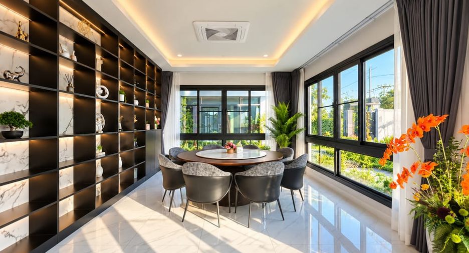 Villa en alquiler de 6 habitaciones en Bang Lamung, Chonburi