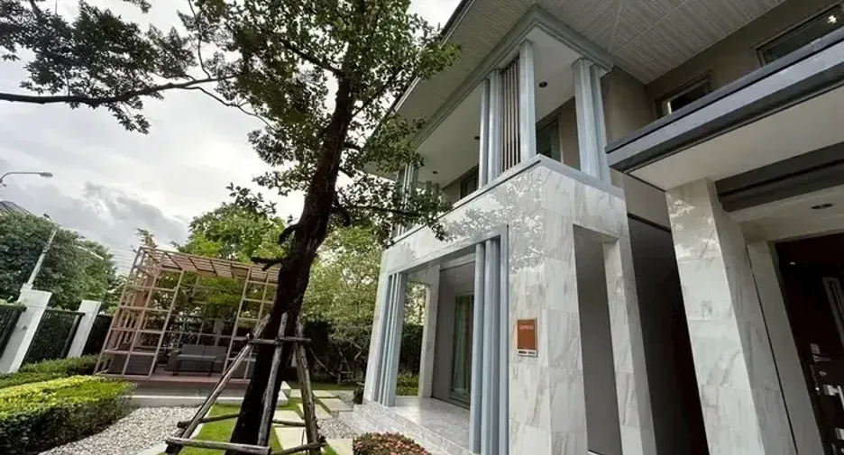 Casa en venta de 4 habitaciones en Pak Kret, Nonthaburi