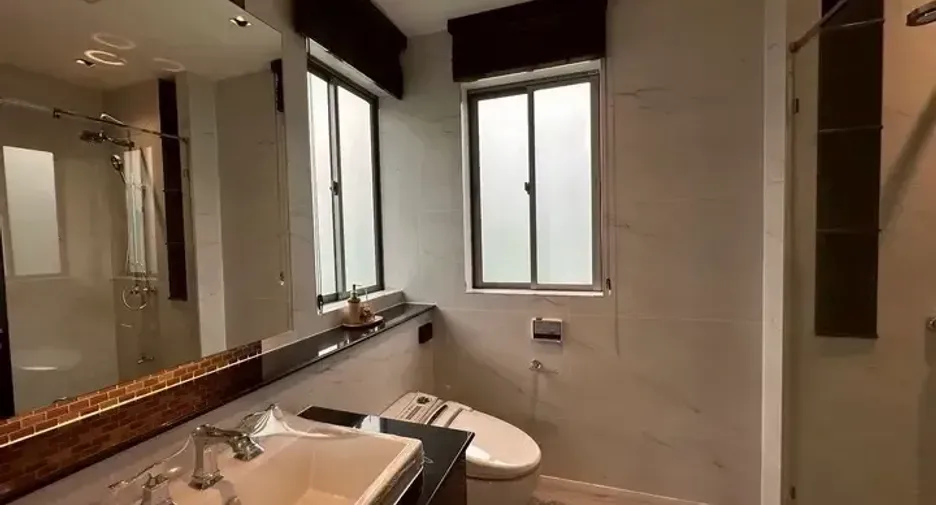 Casa en venta de 4 habitaciones en Pak Kret, Nonthaburi