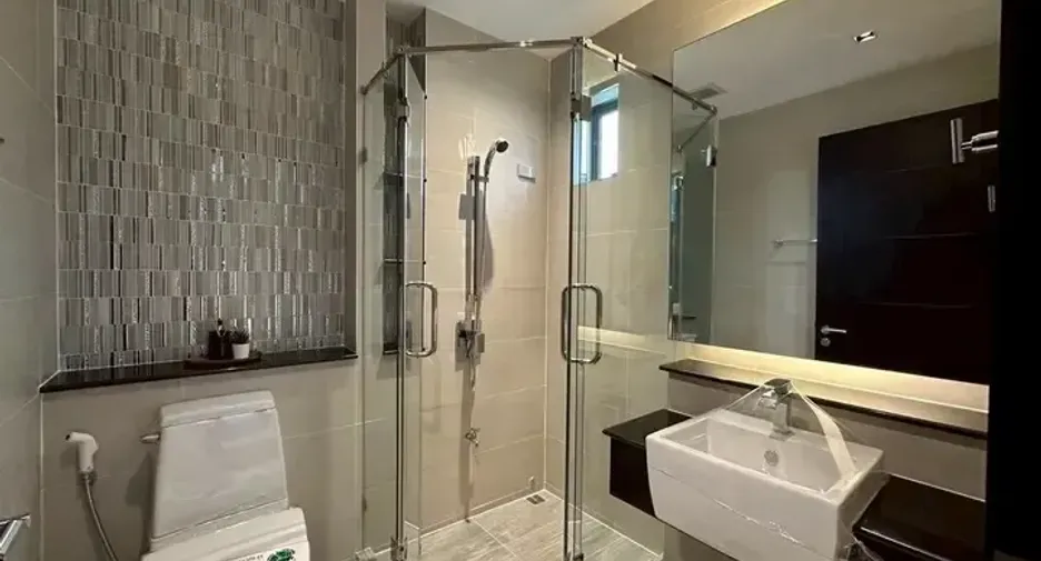 Casa en venta de 4 habitaciones en Pak Kret, Nonthaburi