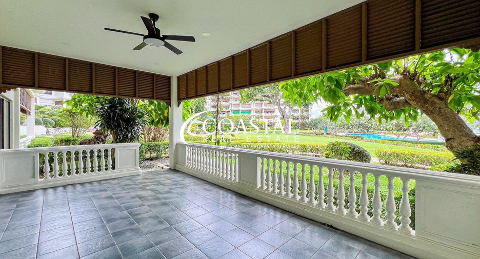 Аренда и продажа 3 спальни кондо в Na Jomtien, Паттайя