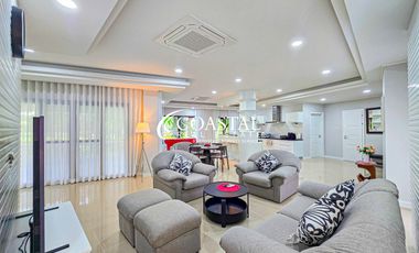 Аренда и продажа 3 спальни кондо в Na Jomtien, Паттайя