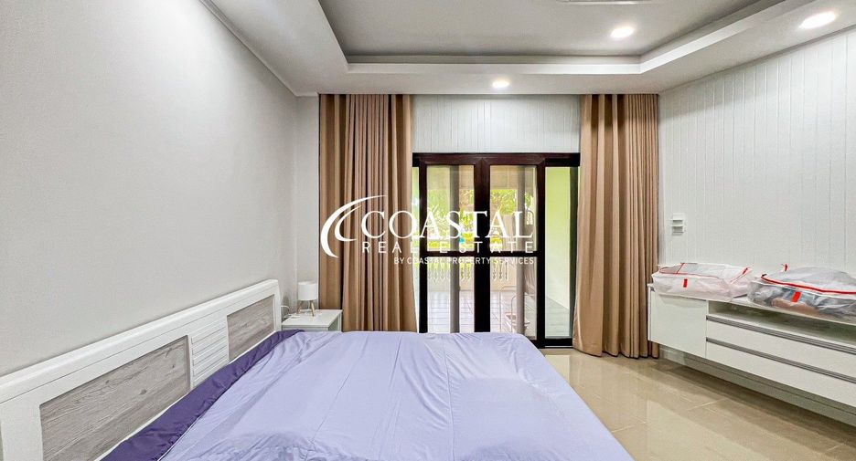 Аренда и продажа 3 спальни кондо в Na Jomtien, Паттайя