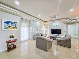 Аренда и продажа 3 спальни кондо в Na Jomtien, Паттайя