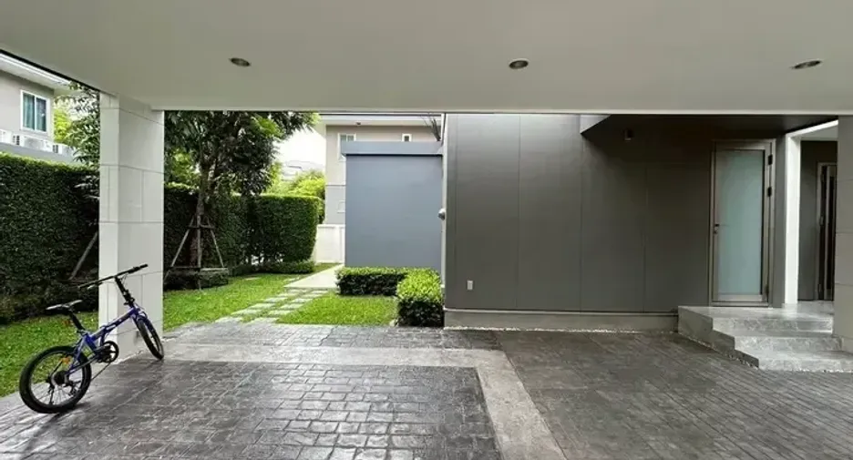 For sale 4 bedrooms house in Pak Kret, Nonthaburi