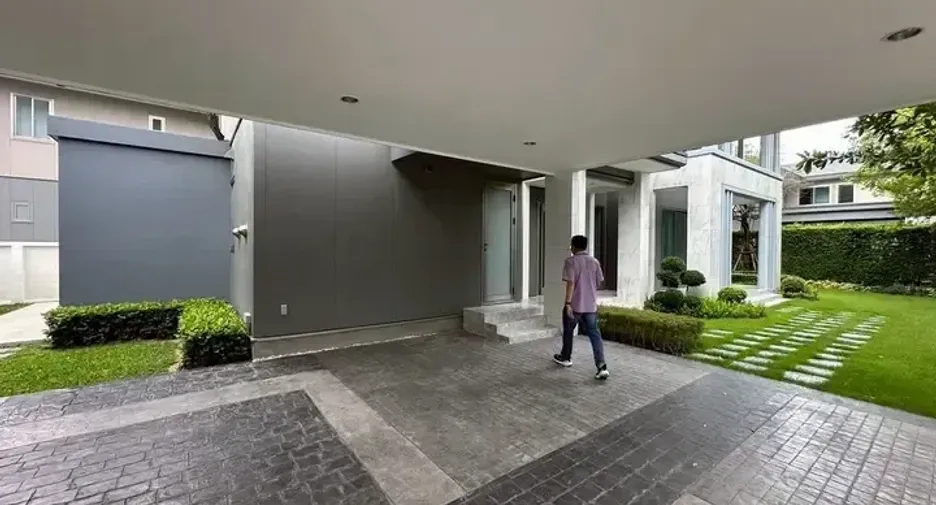 For sale 4 bedrooms house in Pak Kret, Nonthaburi