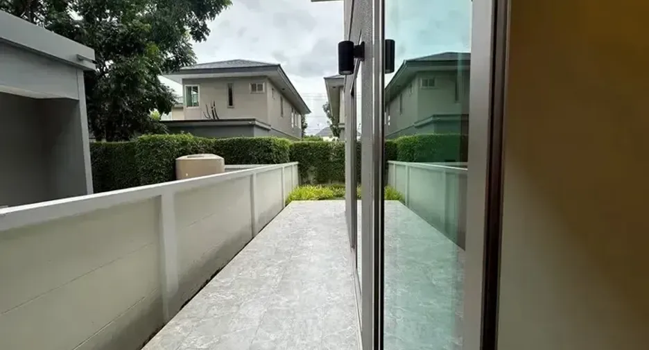 For sale 4 bedrooms house in Pak Kret, Nonthaburi