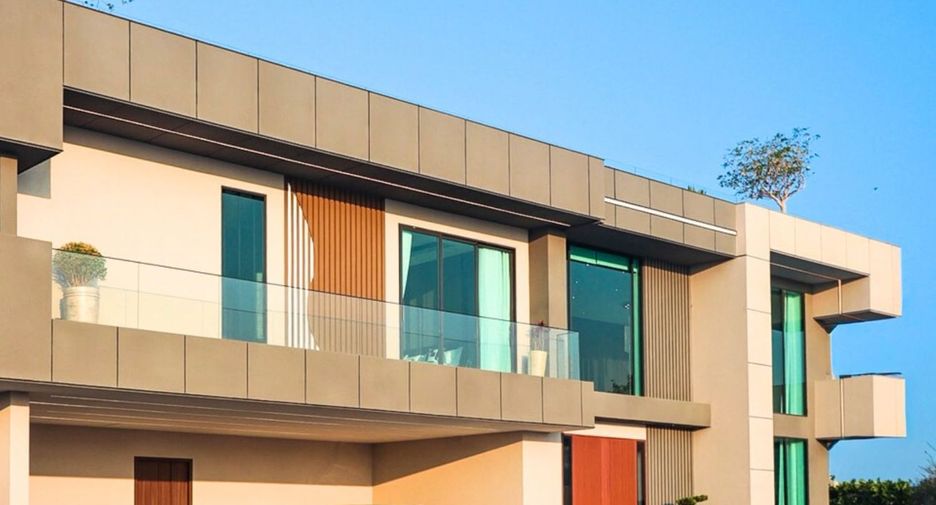 Villa en venta de 5 habitaciones en Bang Lamung, Chonburi