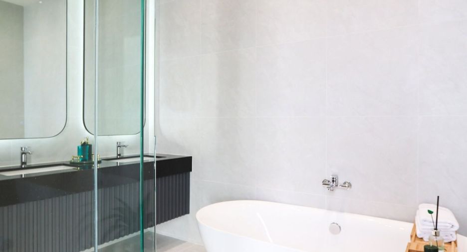 Villa en venta de 5 habitaciones en Bang Lamung, Chonburi