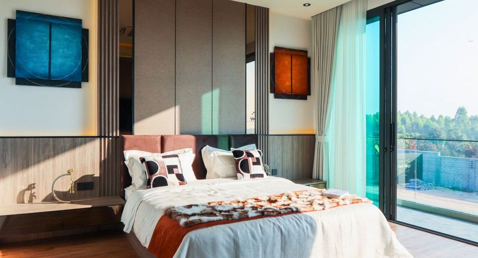Villa en venta de 5 habitaciones en Bang Lamung, Chonburi