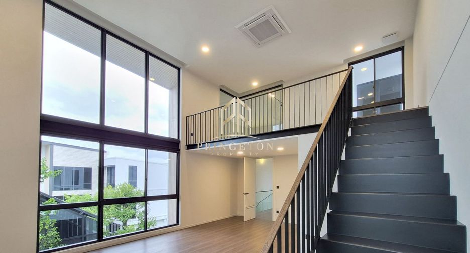 Casa en alquiler y en venta de 4 habitaciones en Saphan Sung, Bangkok