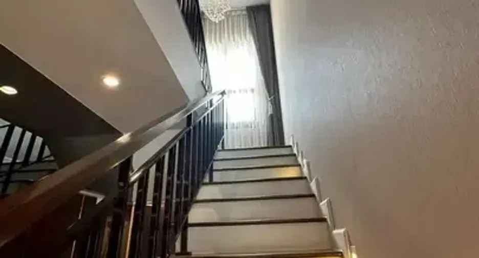 Haus zum Kauf mit 4 Zimmer in Prawet, Bangkok