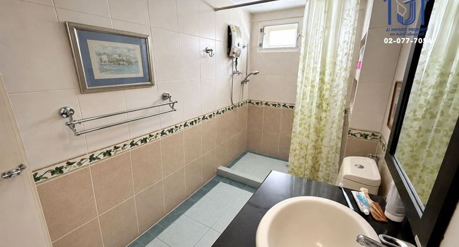 Продажа 5 спальни дом в Лат Пхрао, Бангкок