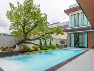 Villa en venta de 5 habitaciones en Bang Lamung, Chonburi