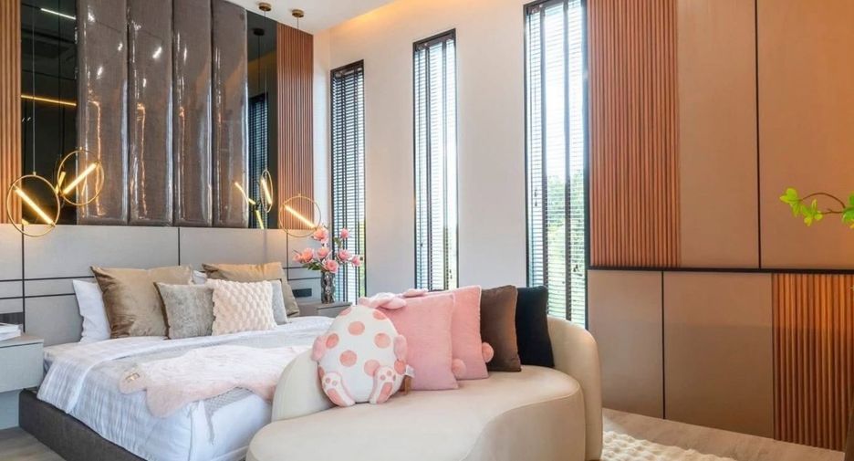 Villa en venta de 5 habitaciones en Bang Lamung, Chonburi