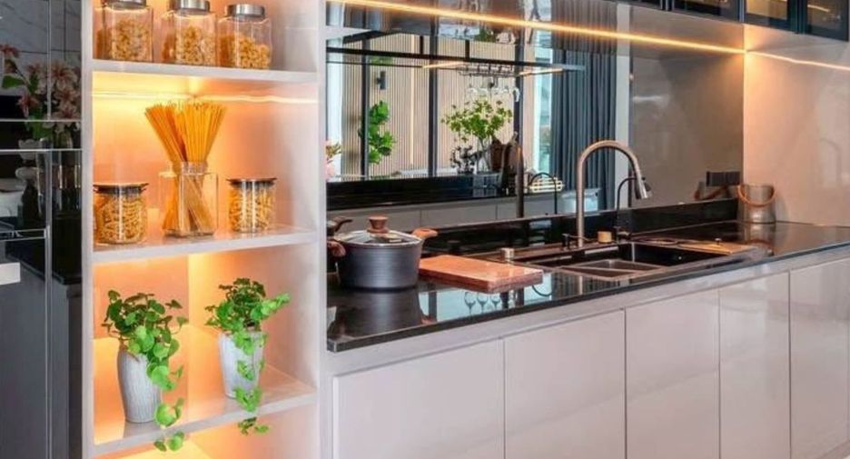 Villa en venta de 5 habitaciones en Bang Lamung, Chonburi