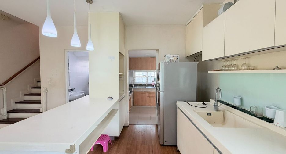 Продажа 4 спальни дом в Mueang Chiang Mai, Чианг Маи